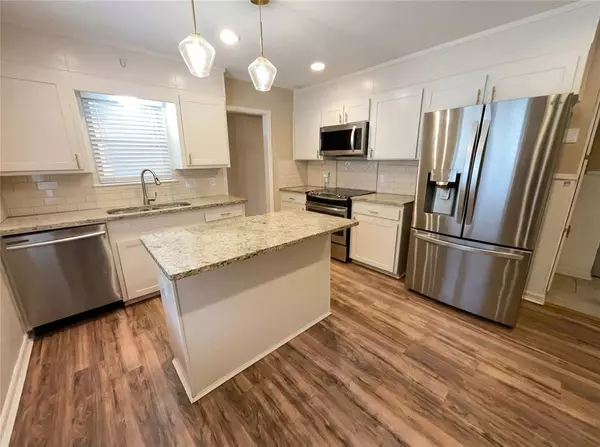 Fort Worth, TX 76116,6817 Chickering Road