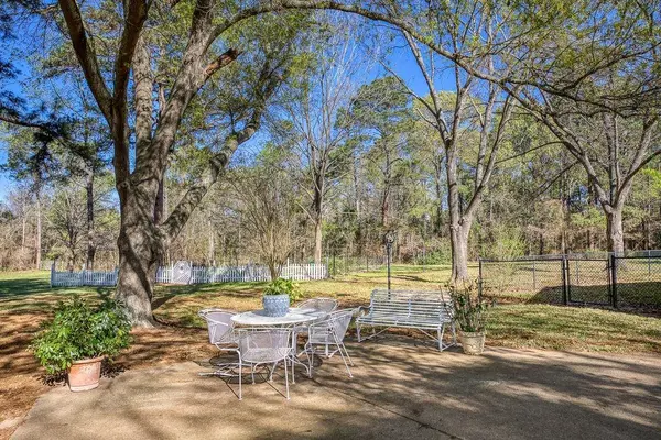 1383 FM 3266, Palestine, TX 75801