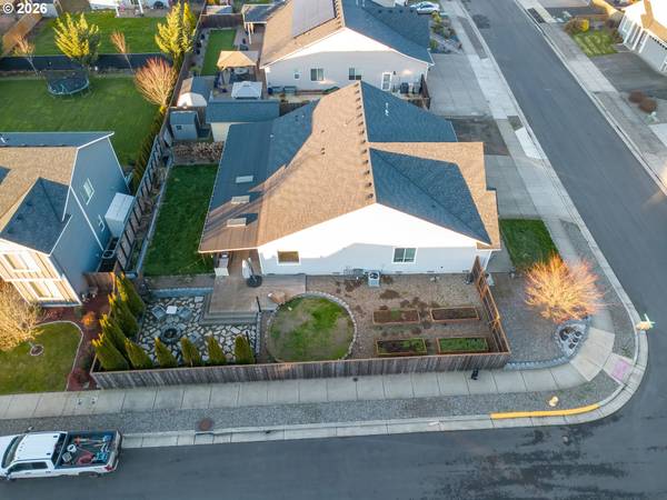 6284 NE BARKER ST, Albany, OR 97321