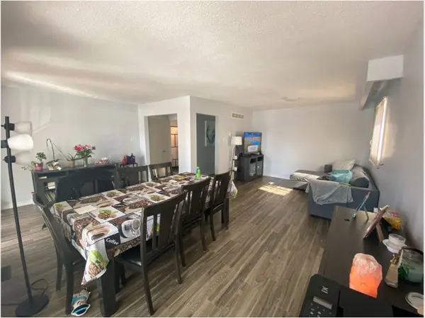 43 Quaker Ridge RD #(Main), Vaughan, ON L4K 2E5