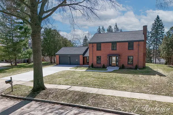 2150 Onekama DR SE, City Of Grand Rapids, MI 49506