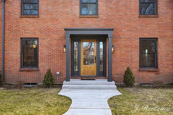 2150 Onekama DR SE, City Of Grand Rapids, MI 49506