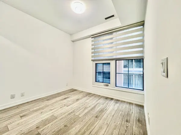 55 Mercer ST #503, Toronto C01, ON M5V 3W2