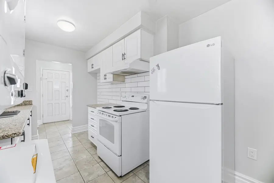 88 B Bernick DR, Barrie, ON L4M 2V6