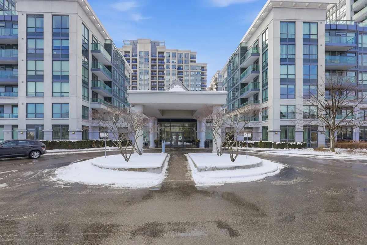 30 North Park RD #109, Vaughan, ON L4J 0G6