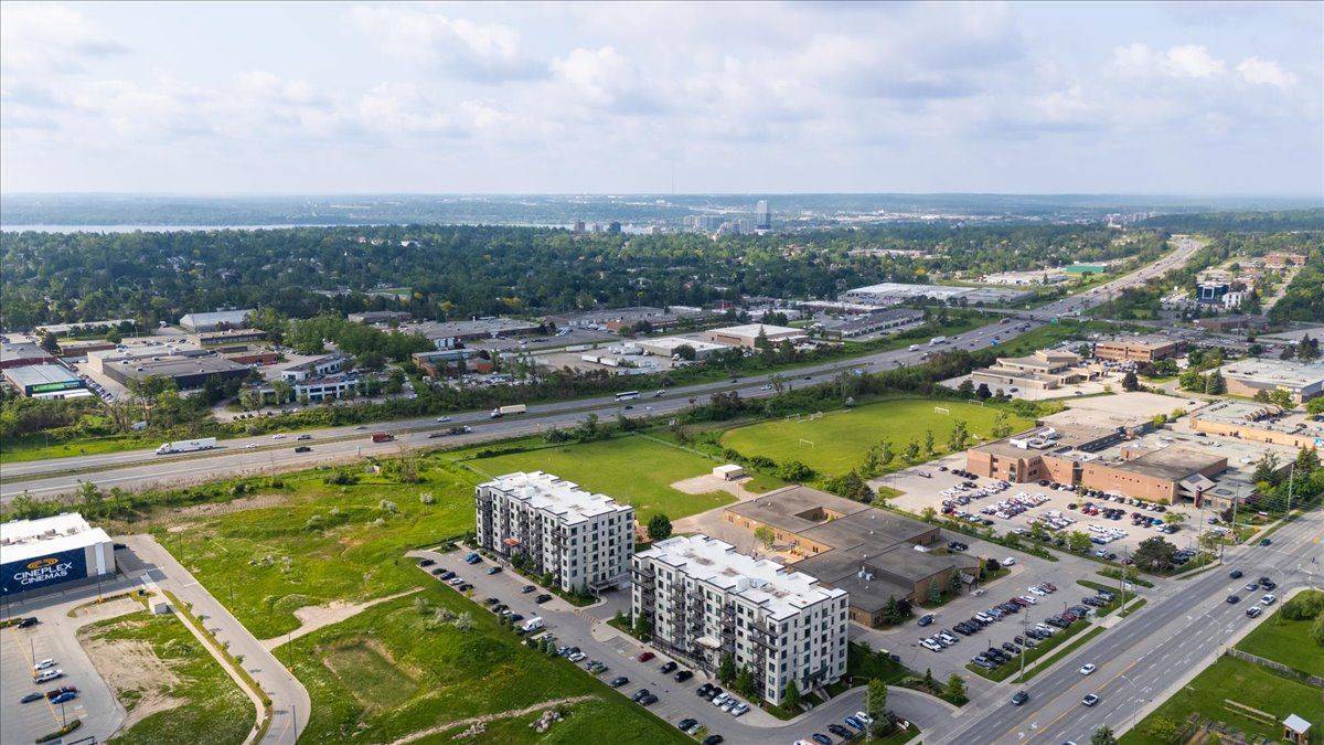 299 Cundles RD E #610, Barrie, ON L4M 5J7