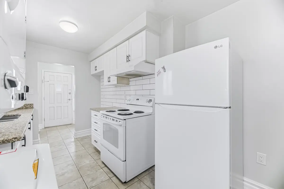 88 B Bernick DR, Barrie, ON L4M 2V6