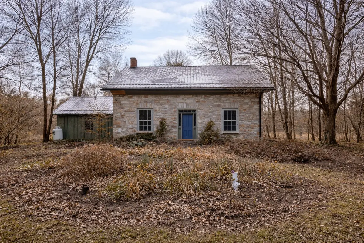 30 Ballycanoe RD, Front Of Yonge, ON K0E 1R0