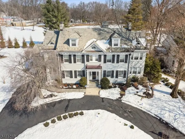 1532 Long Meadow, Mountainside Boro, NJ 07092