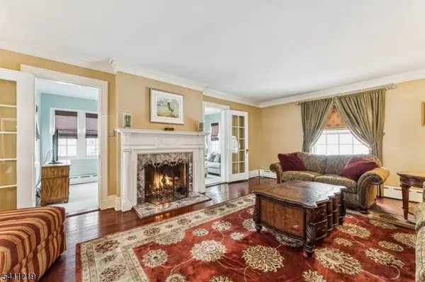 1532 Long Meadow, Mountainside Boro, NJ 07092