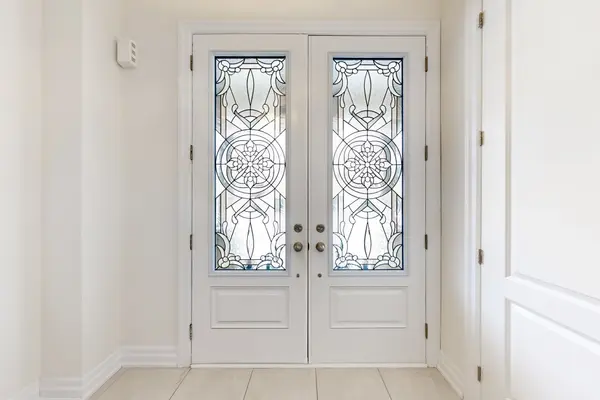 211 Touch Gold CRES, Aurora, ON L4G 3X4