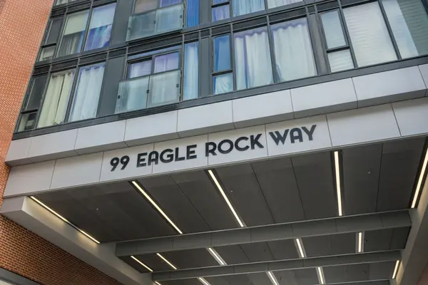 99 Eagle Rock WAY #1012, Vaughan, ON L6A 5A7