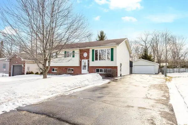 45 John Dillingno ST, Tay, ON L0K 2A0