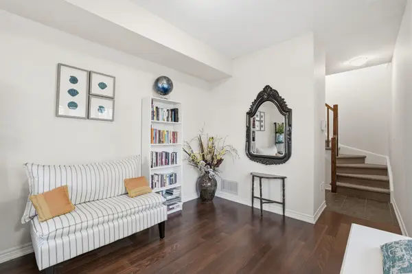 362 Plains RD E #42, Burlington, ON L7T 0A4