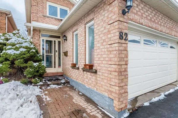 82 Candy CRES, Brampton, ON L6X 3Z9