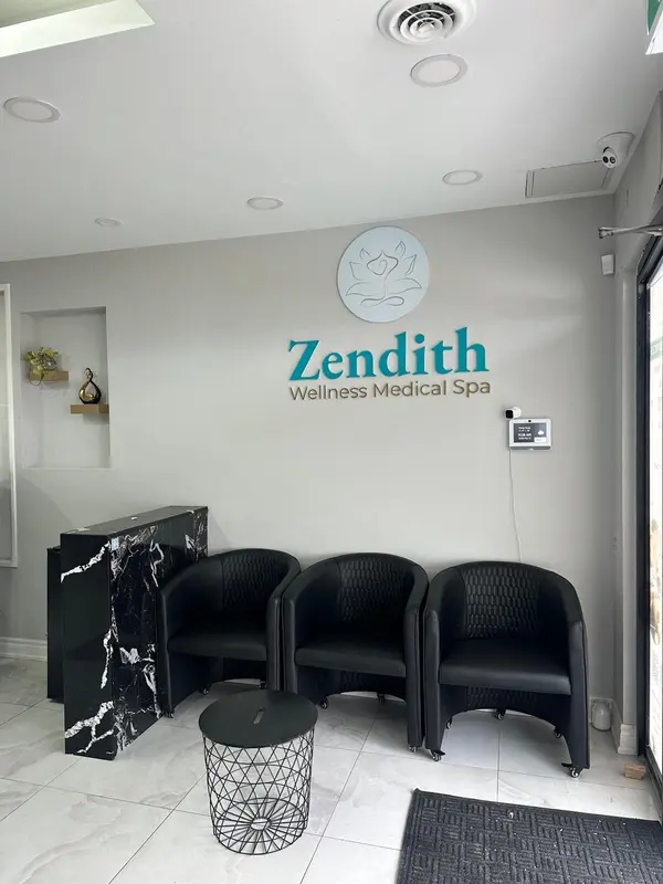 2551 Hurontario ST, Mississauga, ON L5A 2G4