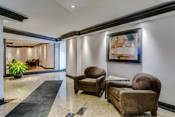 284 Mill RD #B1, Toronto W08, ON M9C 4W6