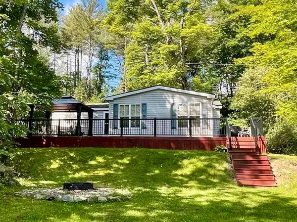 439 Springwater CRES, Bracebridge, ON P1L 1W9