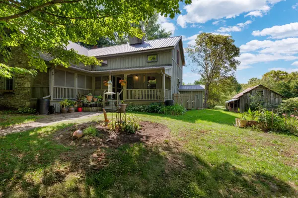 30 Ballycanoe RD, Front Of Yonge, ON K0E 1R0