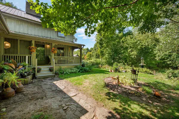 30 Ballycanoe RD, Front Of Yonge, ON K0E 1R0