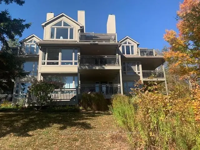 3521 Grandview Forest Hill DR, Huntsville, ON P1H 2J5