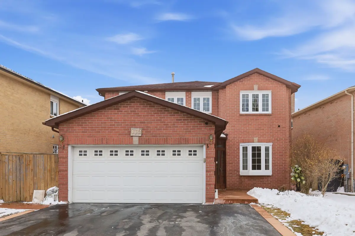 162 Major William Sharpe DR, Brampton, ON L6X 4C3