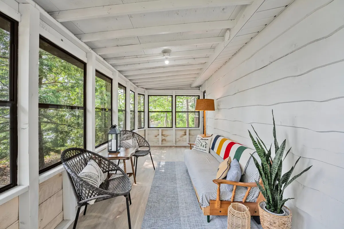 374 STEWART LAKE RD, Georgian Bay, ON P0C 1H0