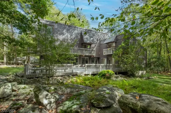 12 Big Spring Rd, Tewksbury Twp., NJ 07830