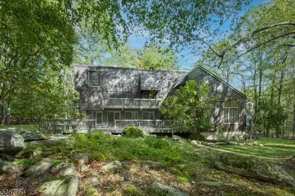 12 Big Spring Rd, Tewksbury Twp., NJ 07830