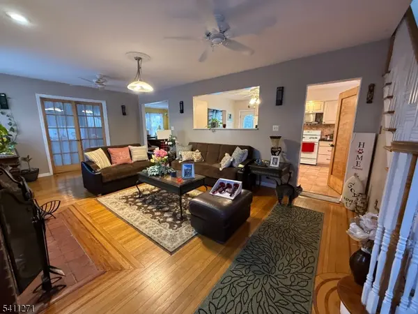 820 W 8Th St, Plainfield City, NJ 07063