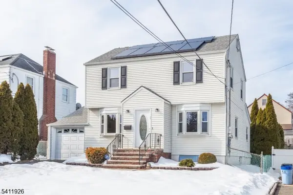 10 Burlington Rd, Clifton City, NJ 07012