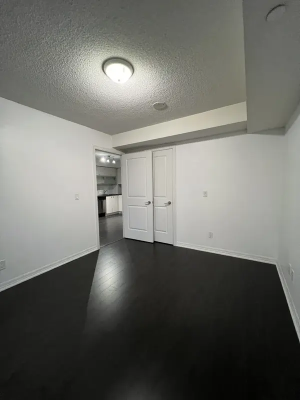 275 Yorkland RD #1707, Toronto C15, ON M2J 0B4