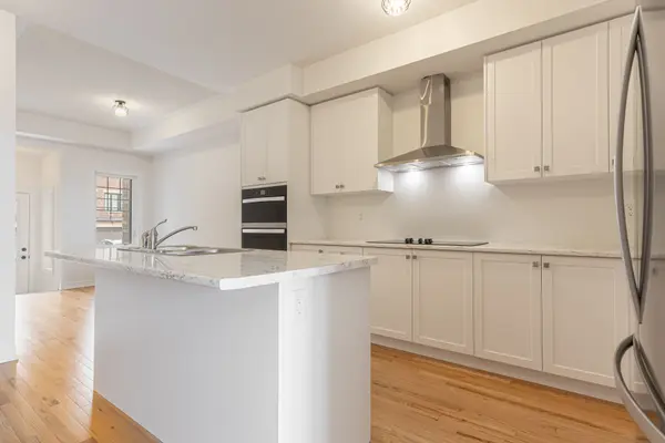 2926 Peter Matthews DR, Pickering, ON L1V 2P8