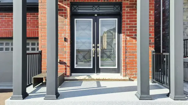 94 Mac Campbell WAY, Bradford West Gwillimbury, ON L3Z 4M6