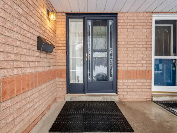 81 Parktree DR, Vaughan, ON L6A 2N6