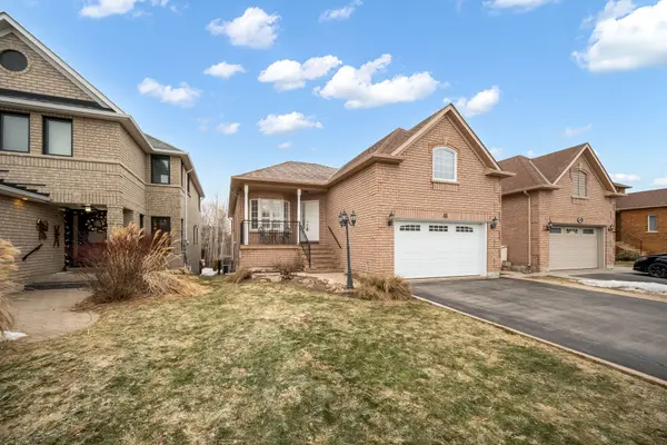 46 Woodhaven CRES, Richmond Hill, ON L4E 3T2