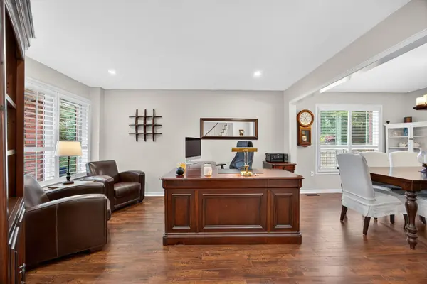 165 Bonny Meadows DR, Aurora, ON L4G 6N1