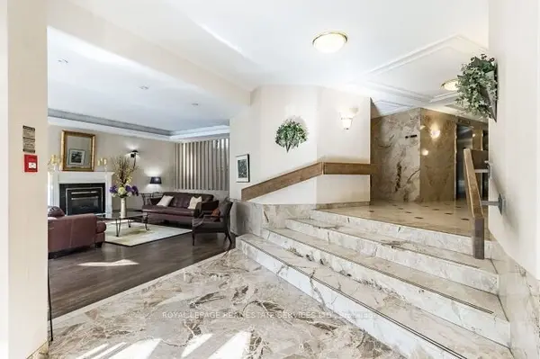 1333 Bloor ST #217, Mississauga, ON L4Y 3T6