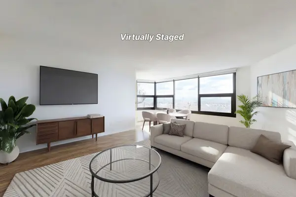 1300 Bloor ST #1005, Mississauga, ON L4Y 3Z2