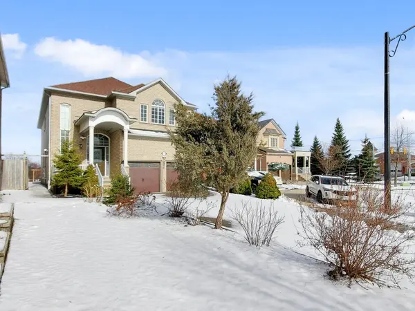 6786 Kazoo CT, Mississauga, ON L5W 1T4