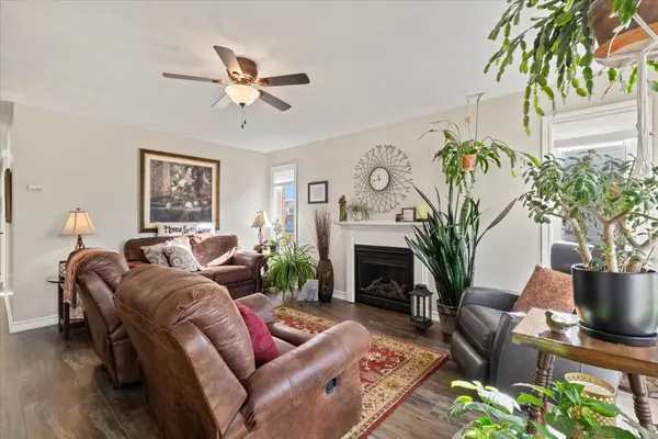 219 16th Avenue CRES, Hanover, ON N4N 3V3