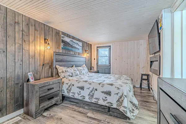 130 Crawford RD, Kawartha Lakes, ON L0K 1B0