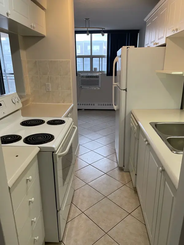 1950 Main ST W #1003, Hamilton, ON L8S 4M9