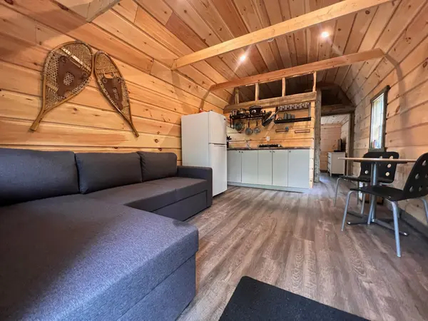 0 Peterson RD, Hastings Highlands, ON K0L 2S0