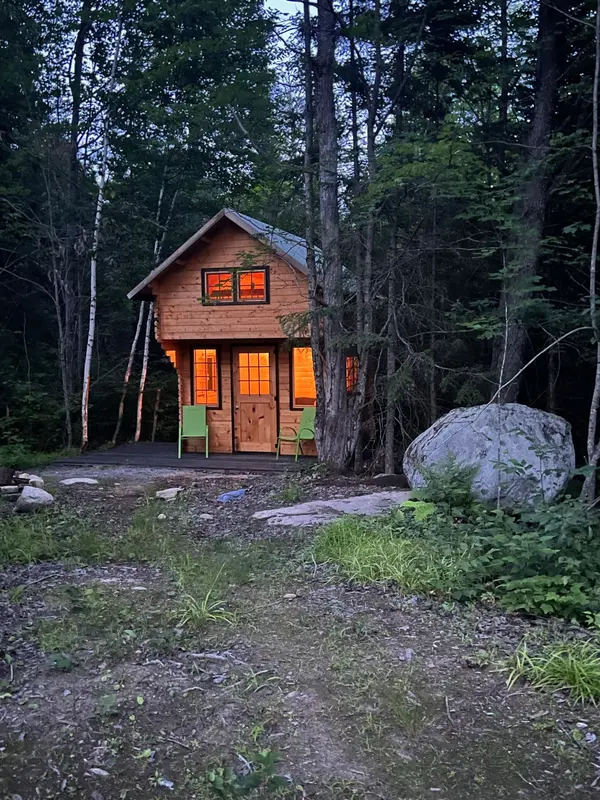 0 Peterson RD, Hastings Highlands, ON K0L 2S0