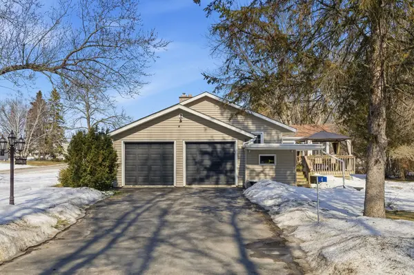 4 Wayne CRES, Quinte West, ON K0K 1L0