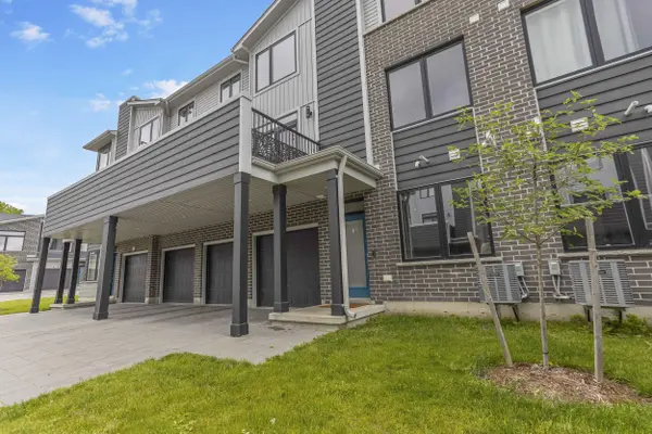 177 Edgevalley RD #16, London East, ON N5V 0C5