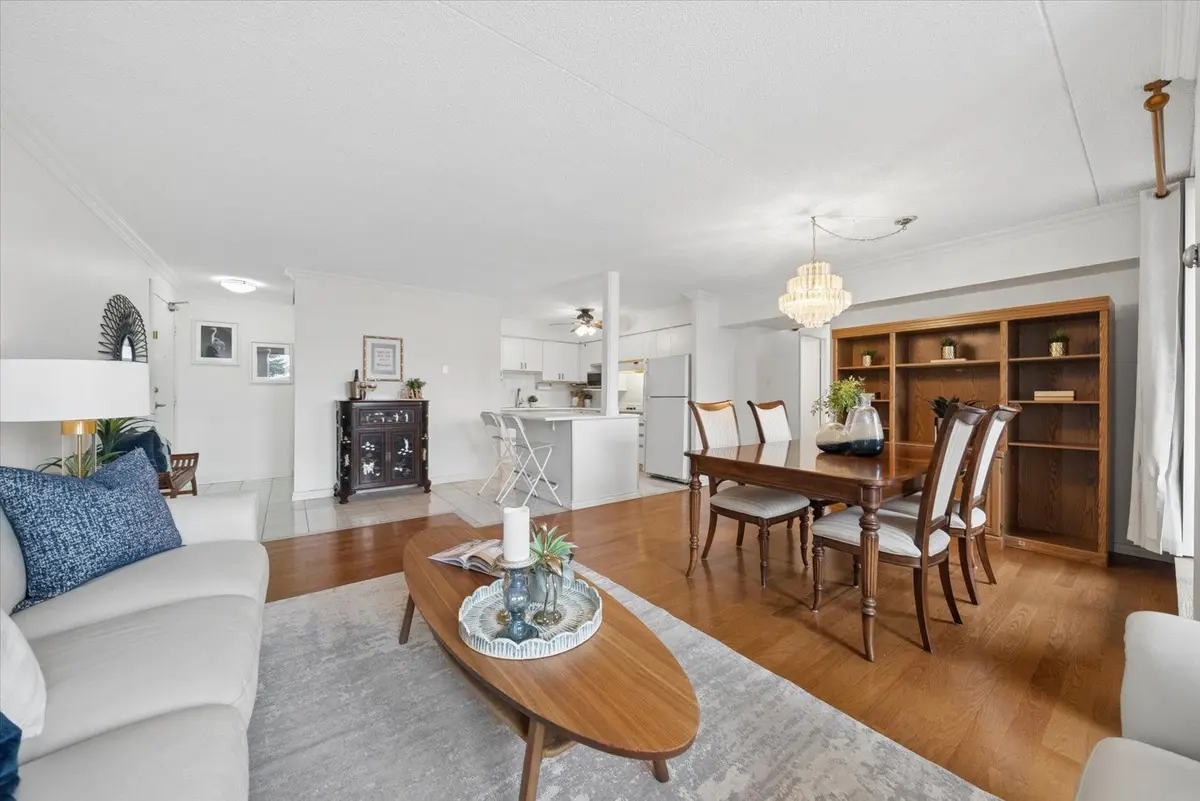 1525 Diefenbaker CT #408, Pickering, ON L1V 3W1