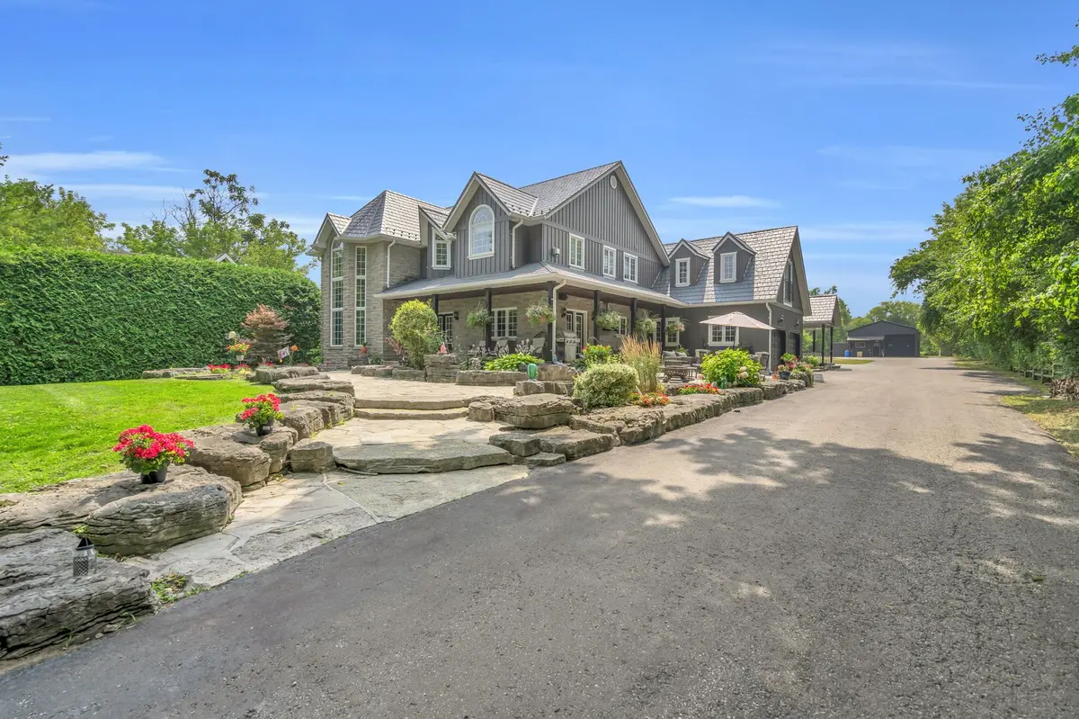 515 Lake DR E, Georgina, ON L0E 1S0