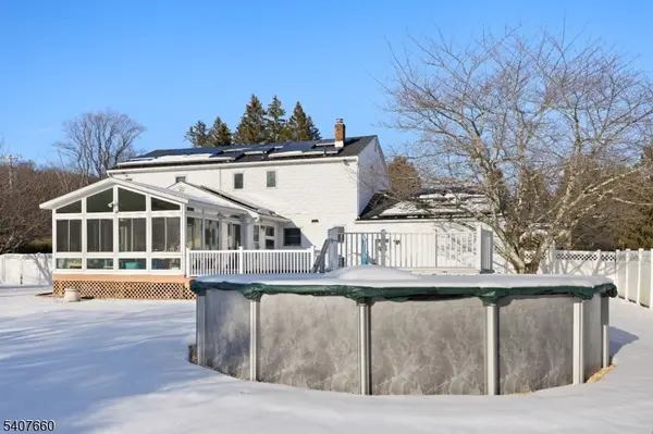 2 Mettle Ln, Roxbury Twp., NJ 07885